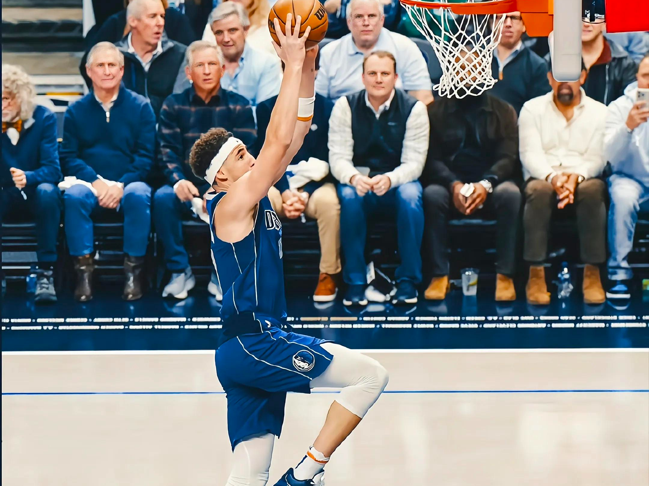 FB体育-雄鹿再战独行侠，追求两连胜